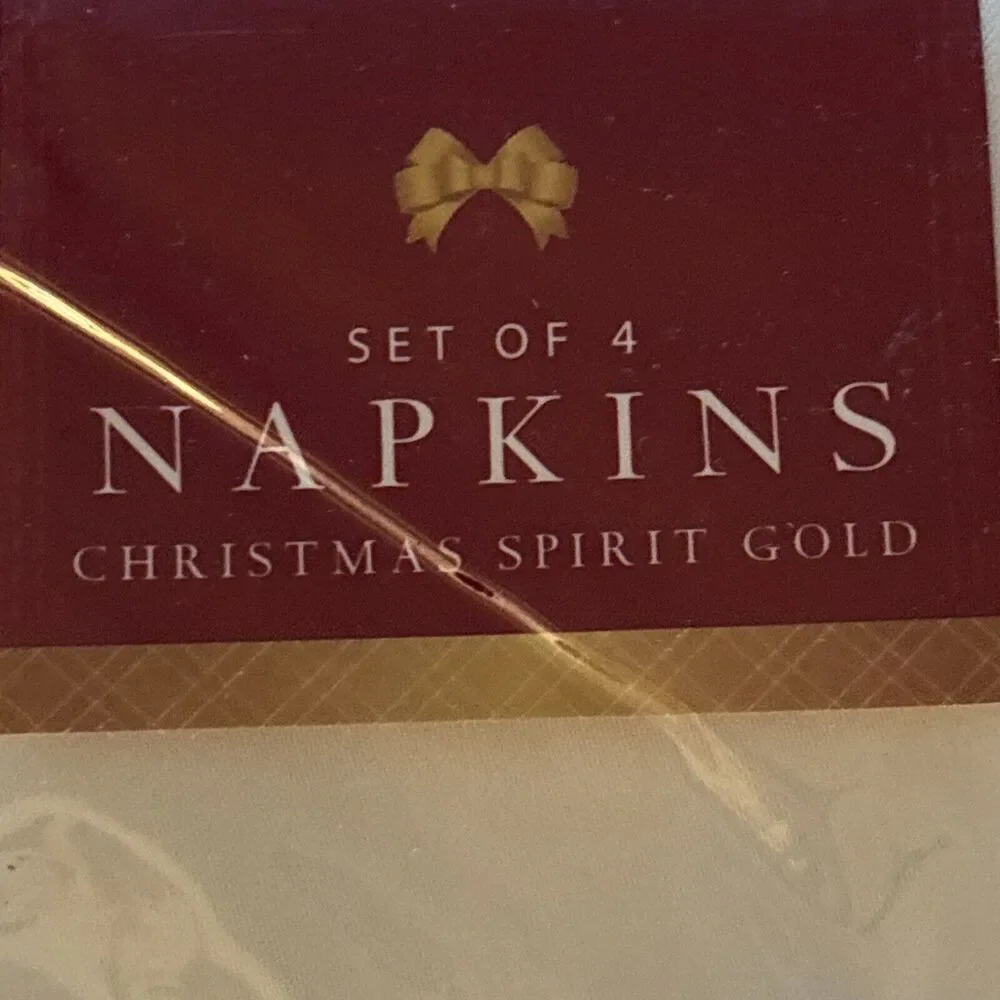 Cloth Napkins Christmas Spirit Gold Set Of 4 Bed Bath & Beyond NEW SEALED